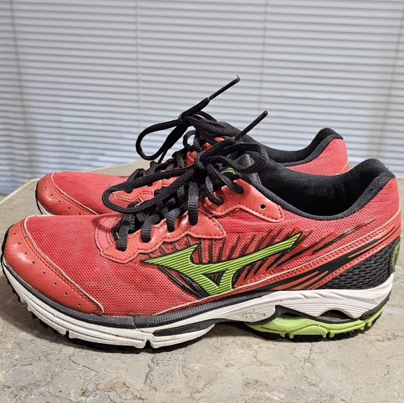 Mizuno Wave Rider 16 Women’s Size 7 Strawberry/Kiwi/Gray/White